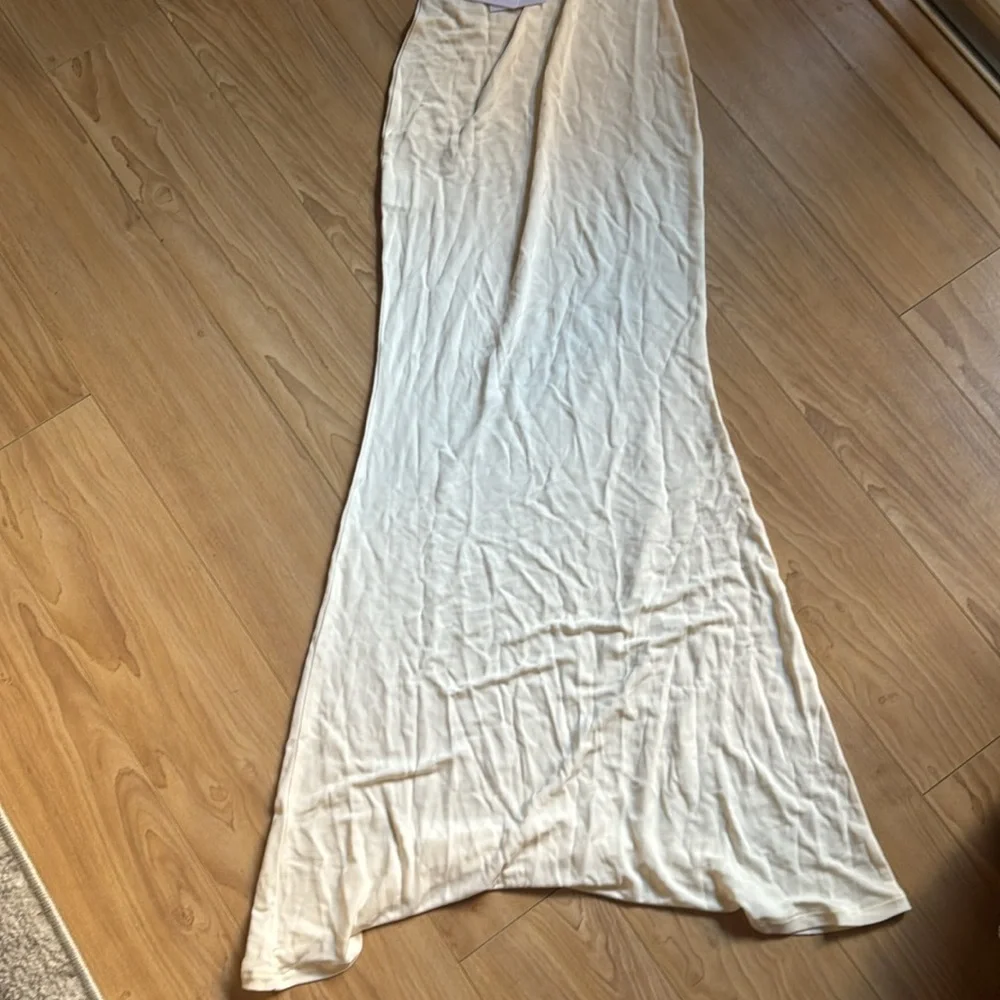 STELLA CUT OUT DRESS - CREME - Picture 6 of 6
